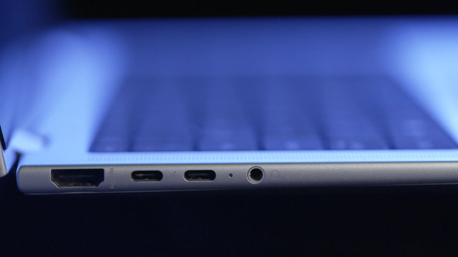 Infoclip: Common charger for laptops, tablets and phones